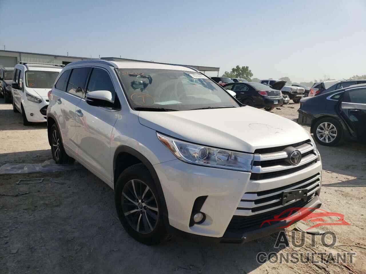 TOYOTA HIGHLANDER 2017 - 5TDJZRFH1HS512256