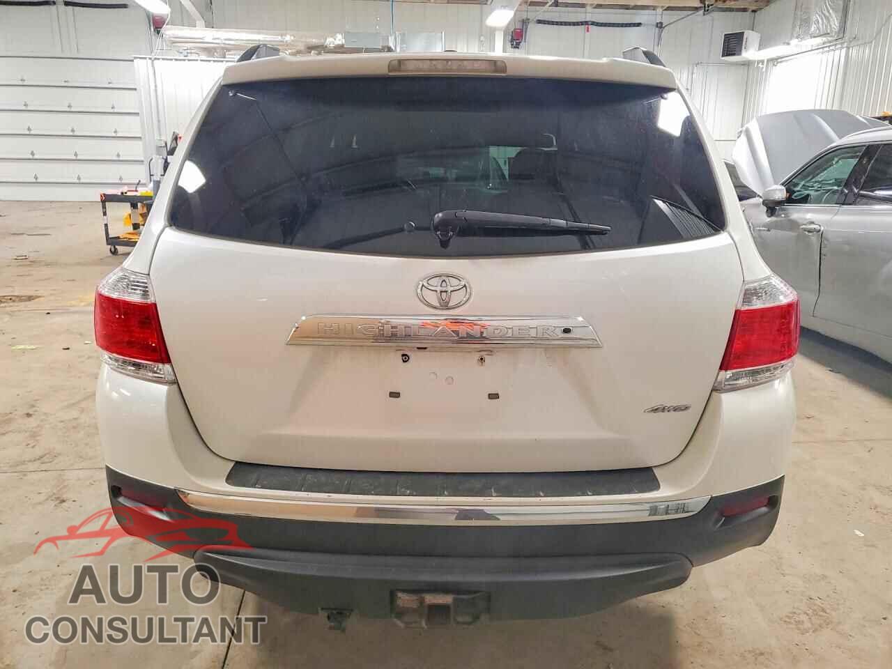 TOYOTA HIGHLANDER 2012 - 5TDDK3EH6CS102755