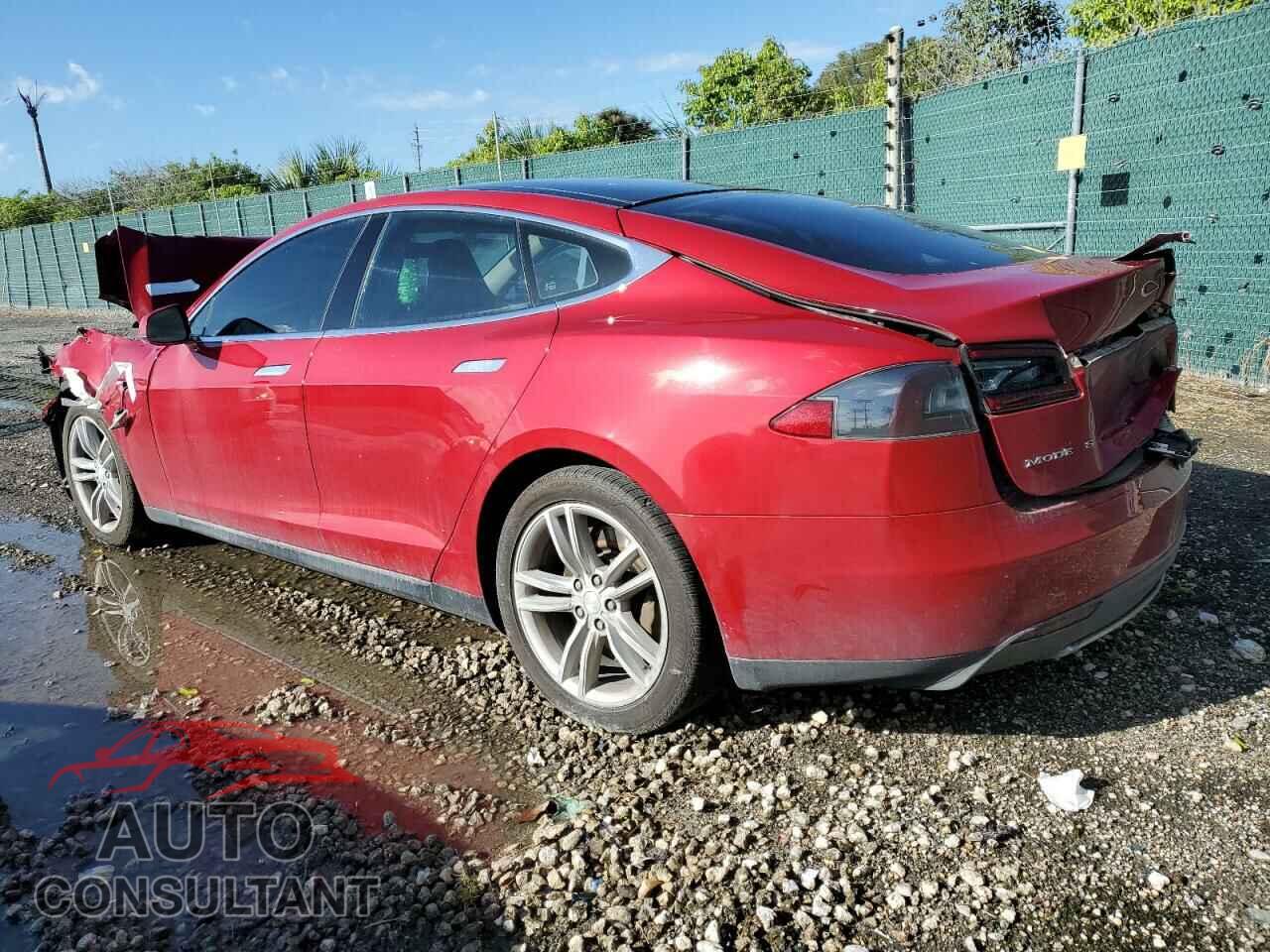 TESLA MODEL S 2013 - 5YJSA1CP1DFP26784