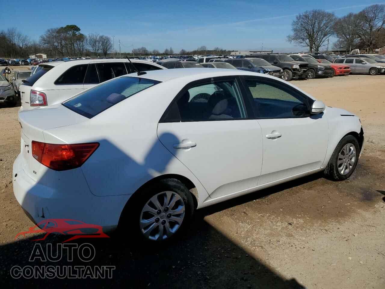 KIA FORTE 2011 - KNAFU4A23B5381237
