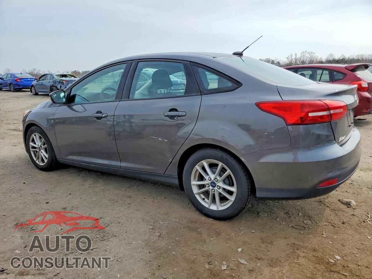FORD FOCUS 2015 - 1FADP3F21FL209381