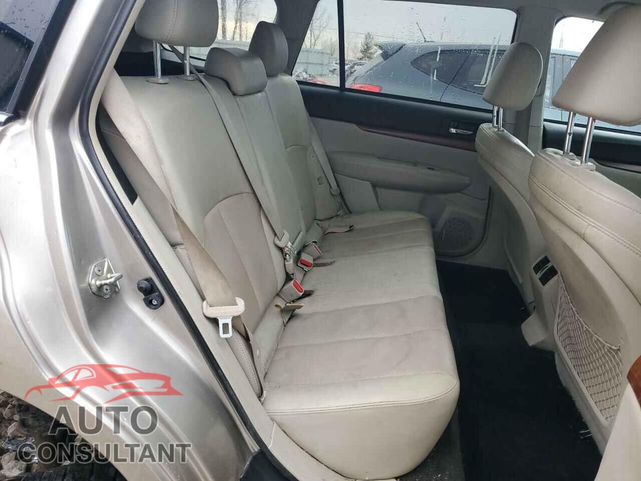 SUBARU OUTBACK 2014 - 4S4BRBKC8E3232316