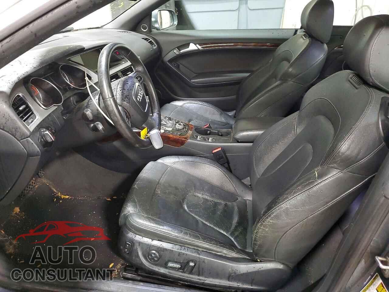 AUDI A5 2012 - WAULFAFH4CN000666