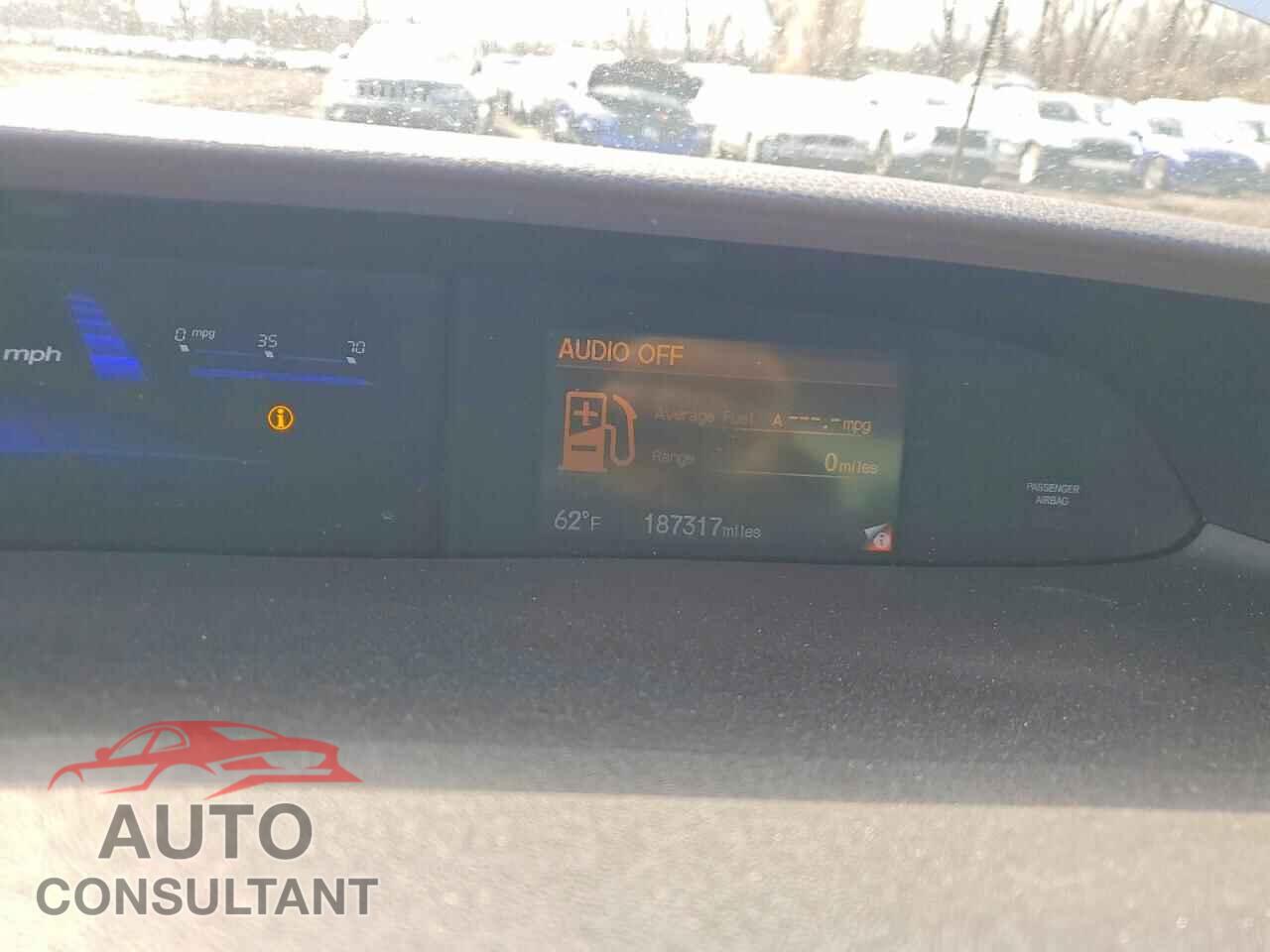 HONDA CIVIC 2013 - 2HGFB2F81DH568015