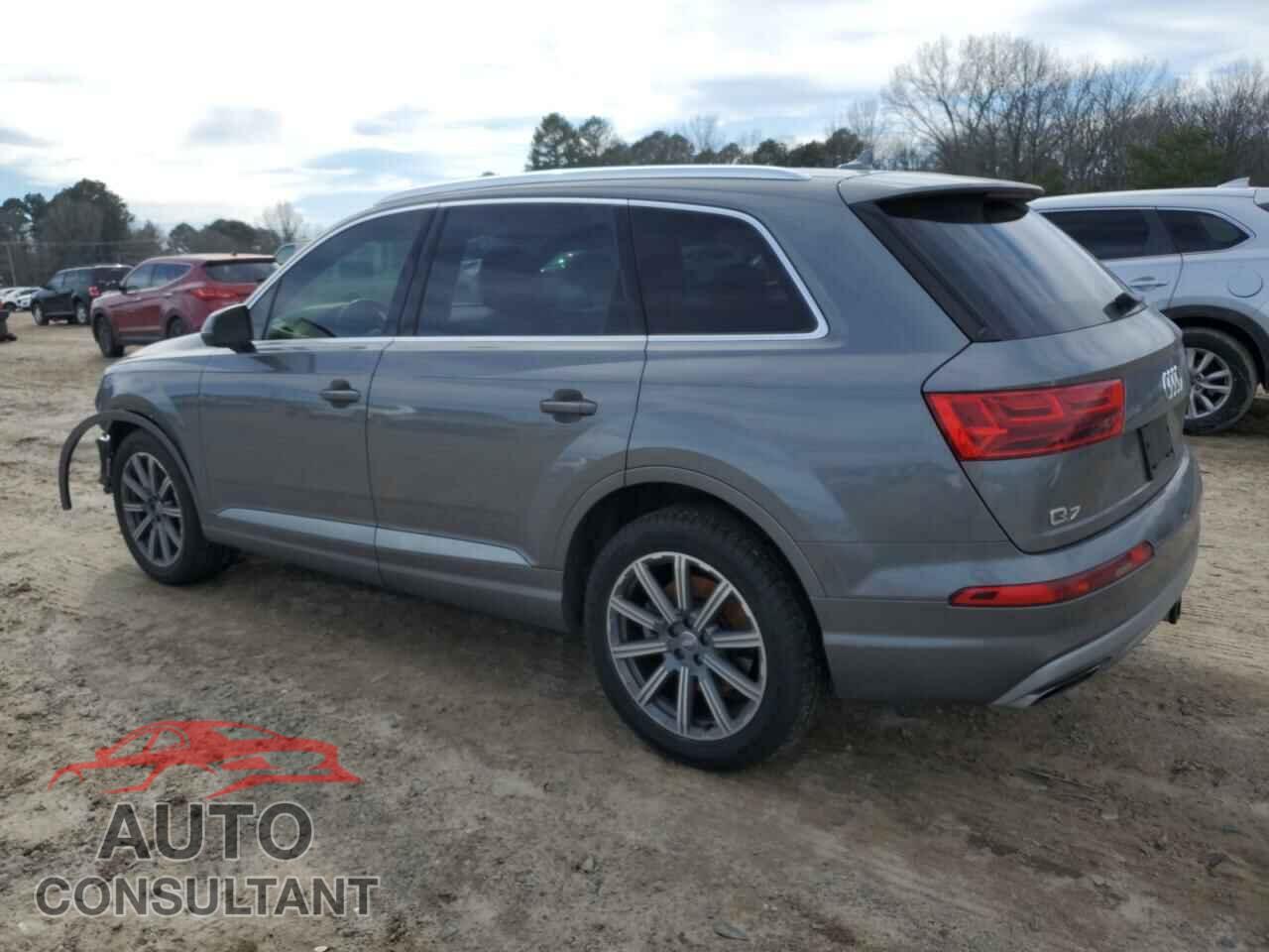 AUDI Q7 2018 - WA1VAAF73JD008031