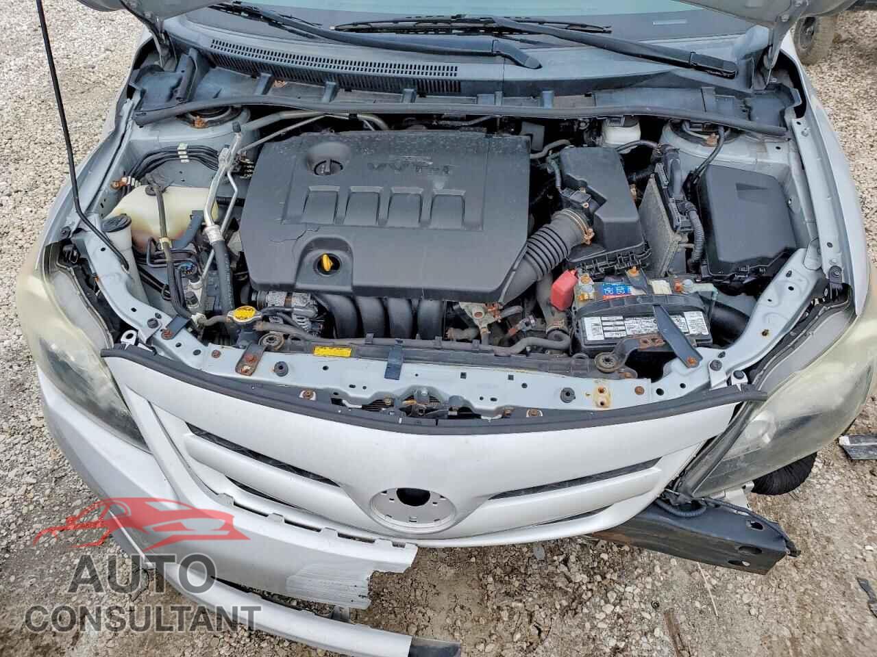 TOYOTA COROLLA 2013 - 2T1BU4EE8DC044249