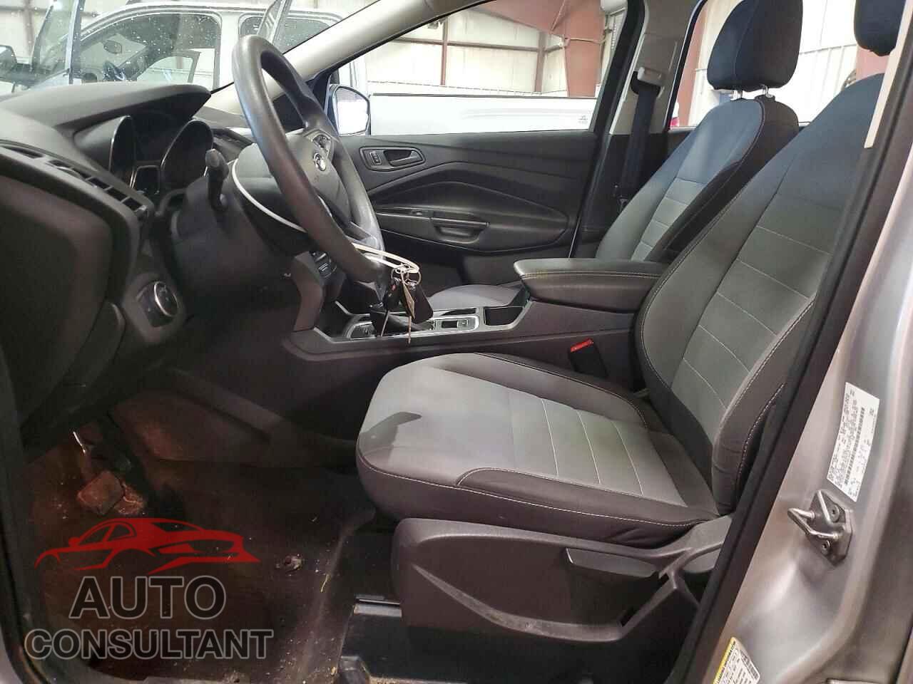 FORD ESCAPE 2017 - 1FMCU0F79HUB13421
