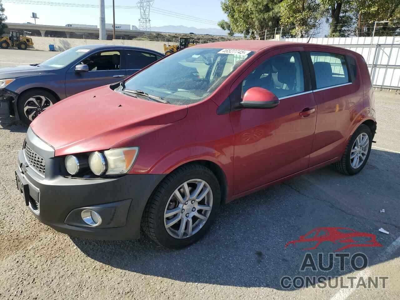CHEVROLET SONIC 2014 - 1G1JC6SG8E4241306
