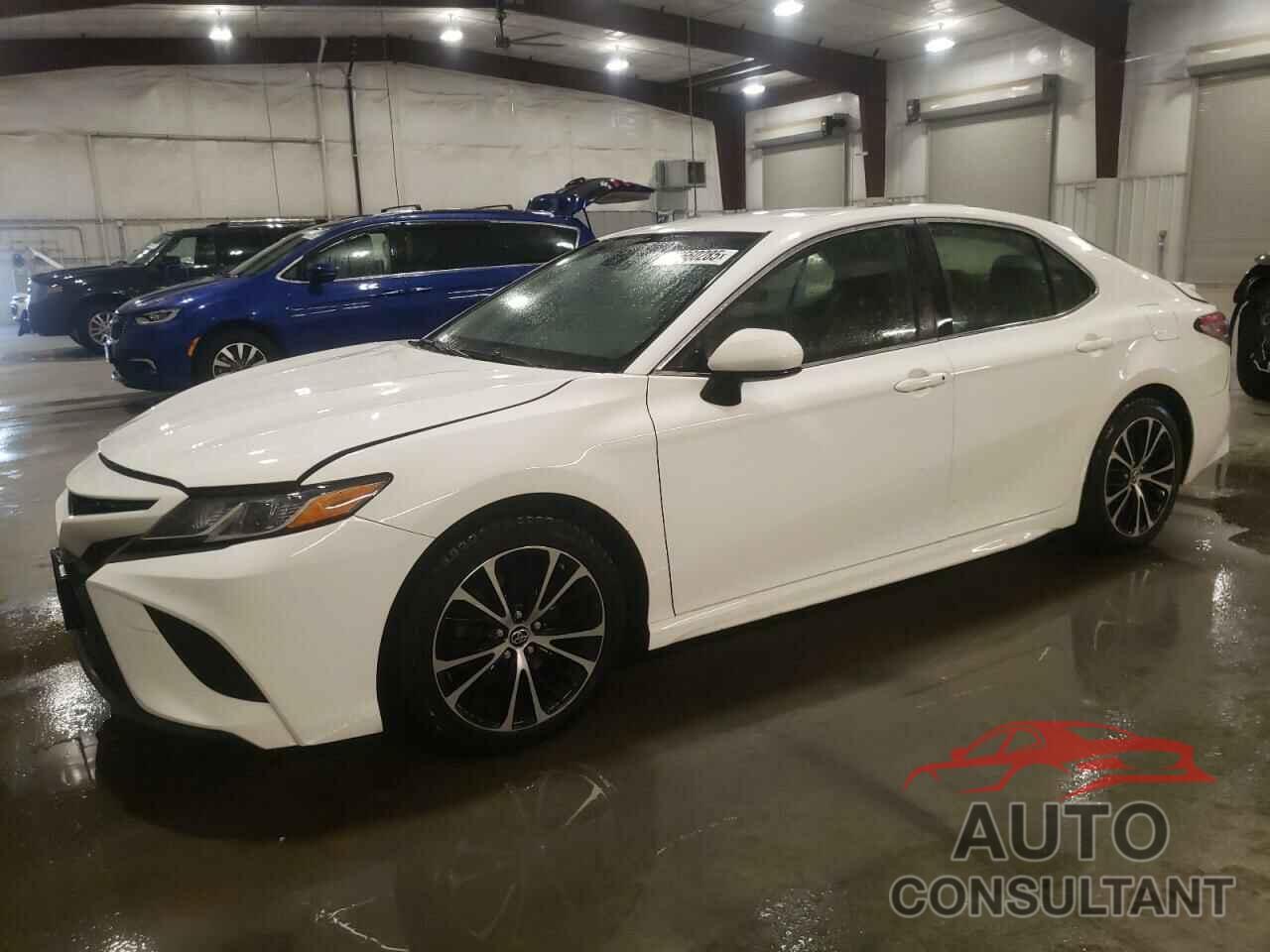 TOYOTA CAMRY 2018 - JTNB11HK9J3032541