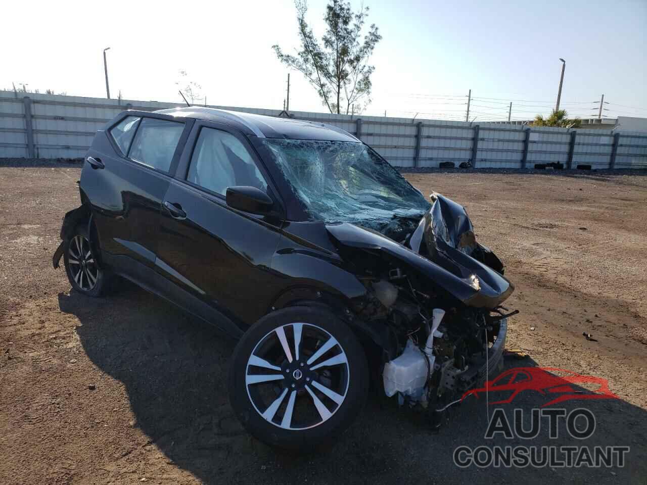 NISSAN KICKS 2018 - 3N1CP5CU0JL543795