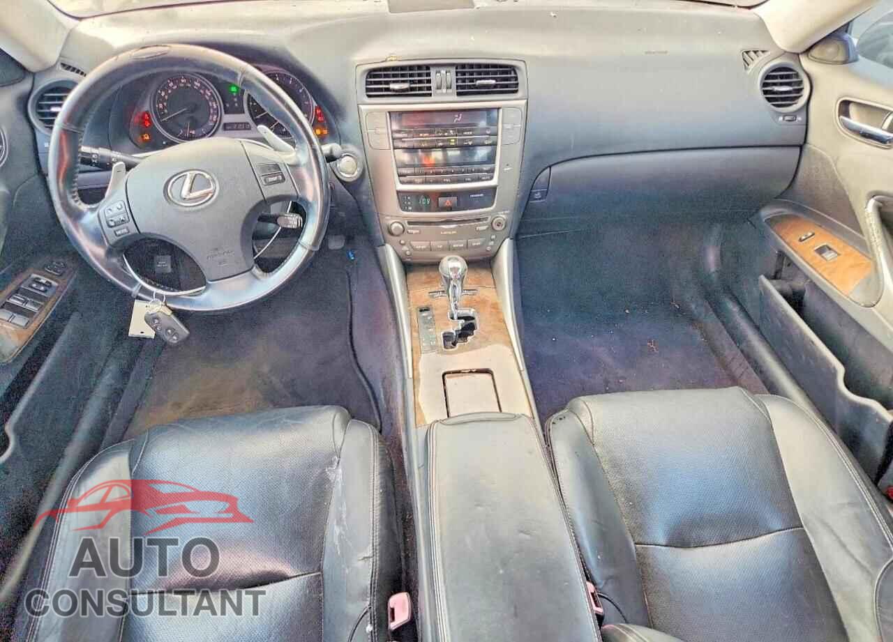 LEXUS IS 2009 - JTHBK262995104945