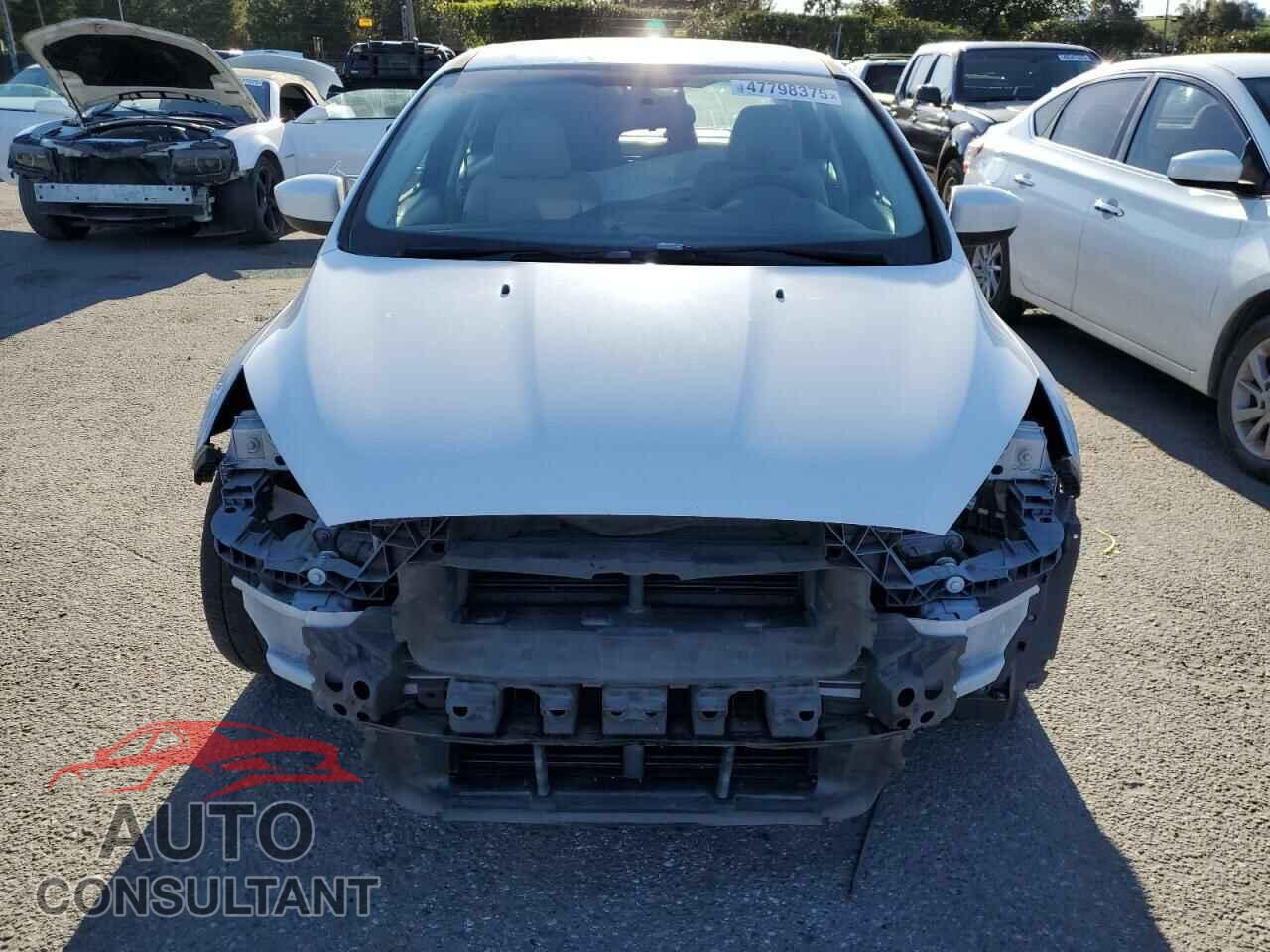 FORD FOCUS 2018 - 1FADP3F23JL237482