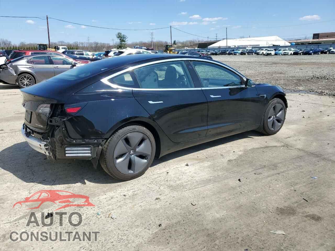 TESLA MODEL 3 2019 - 5YJ3E1EB7KF384927