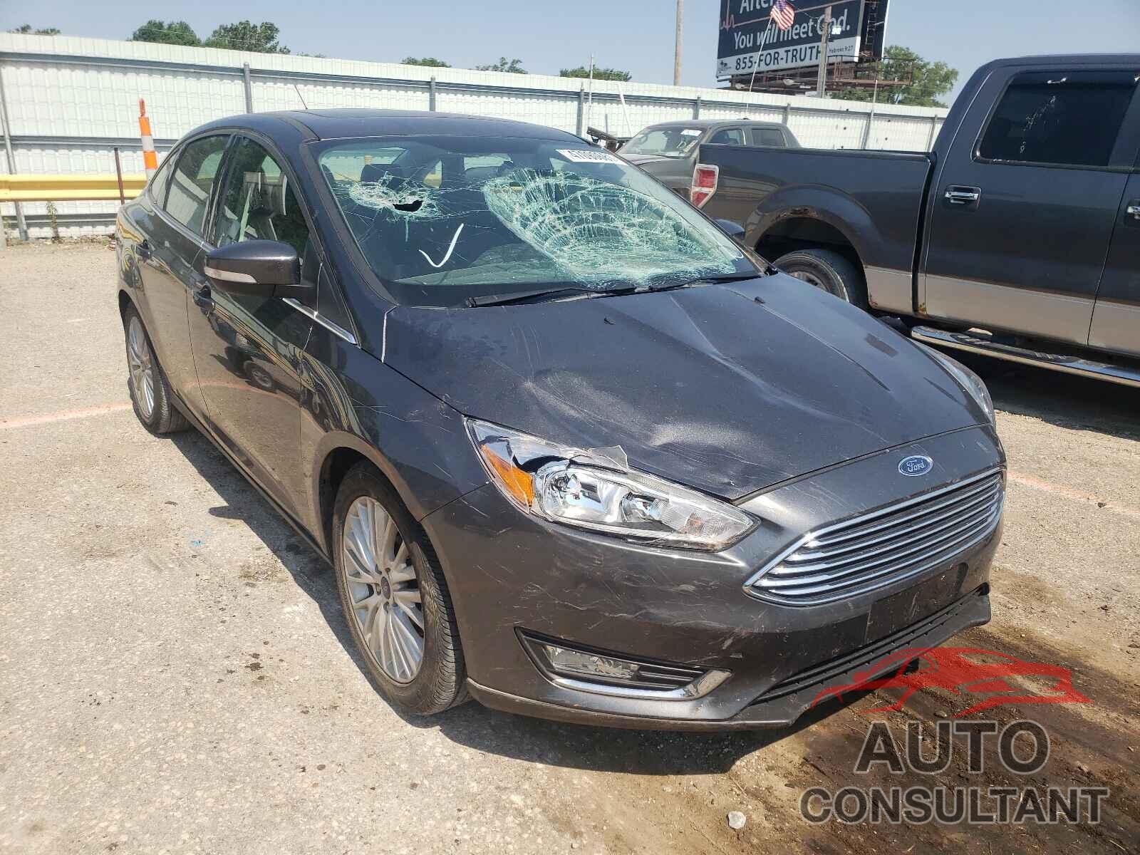 FORD FOCUS 2018 - 1FADP3J25JL244439
