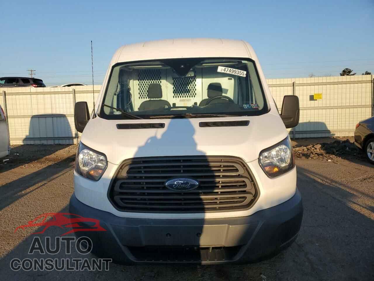 FORD TRANSIT 2017 - 1FTYR2CM9HKA70549