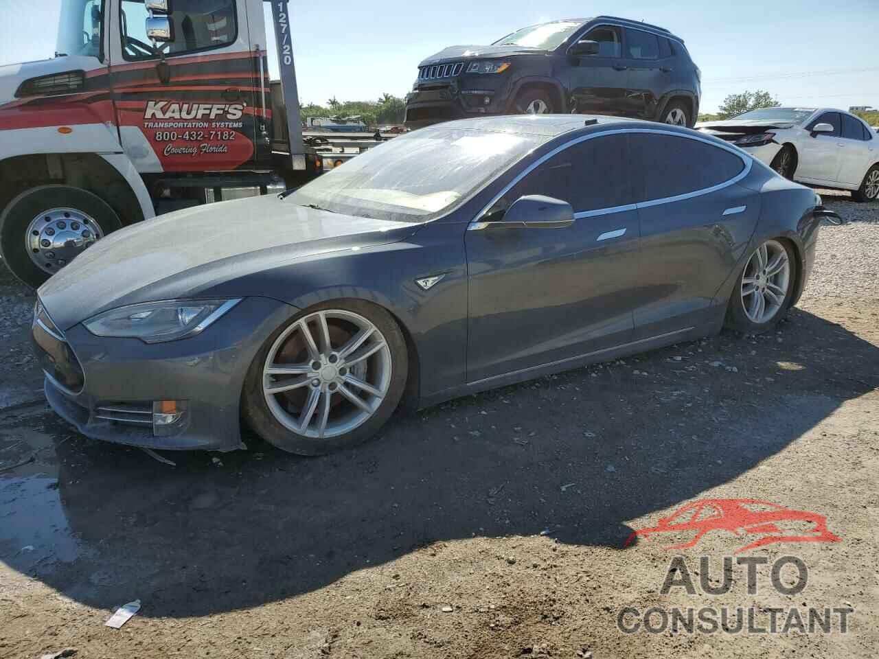 TESLA MODEL S 2013 - 5YJSA1AG3DFP13358