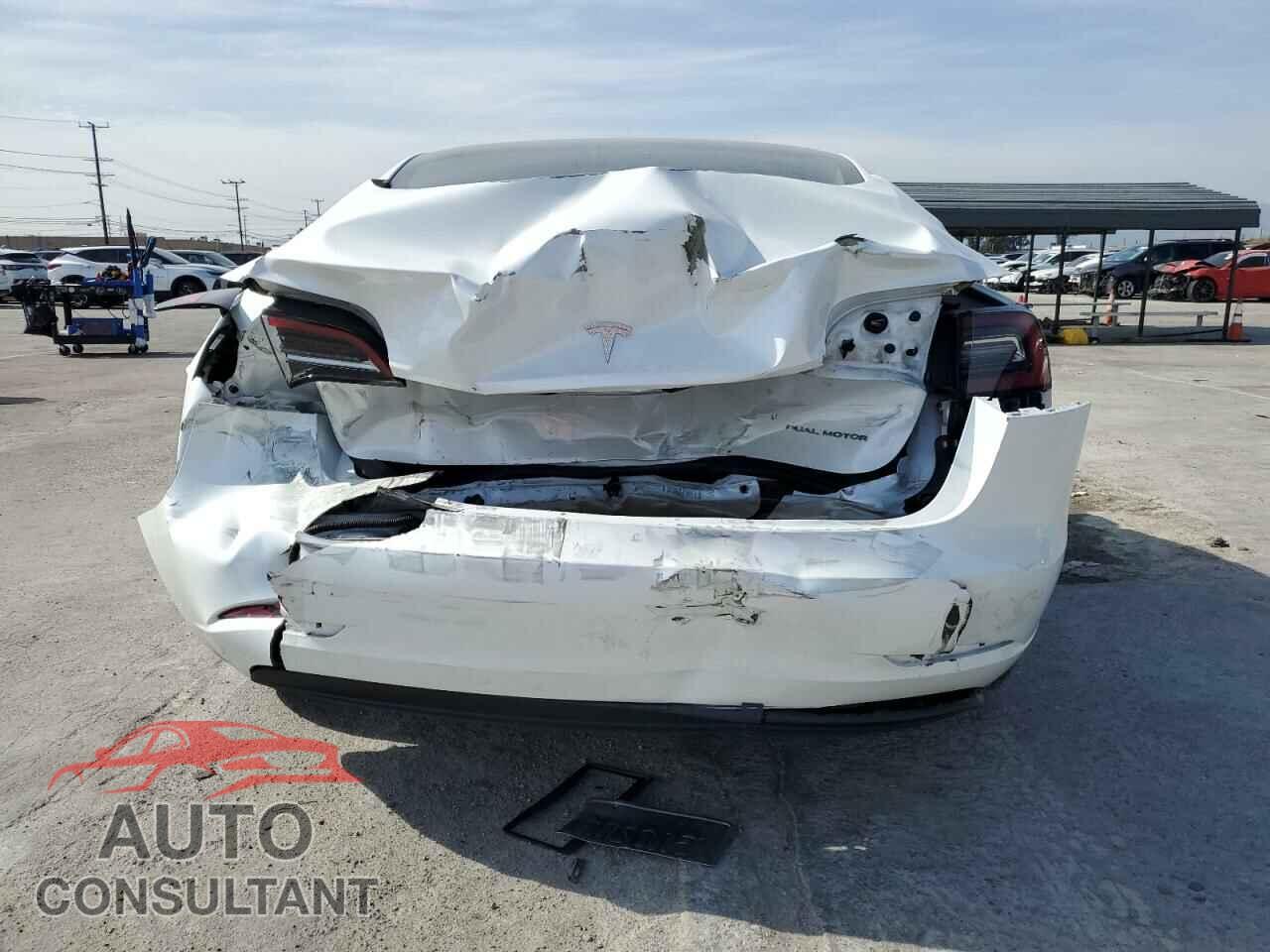 TESLA MODEL 3 2023 - 5YJ3E1EA7PF648677