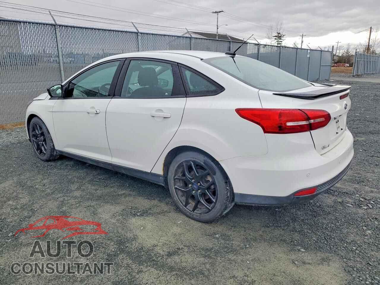 FORD FOCUS 2017 - 1FADP3H21HL207386