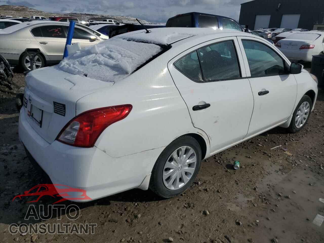 NISSAN VERSA 2017 - 3N1CN7AP3HL832677