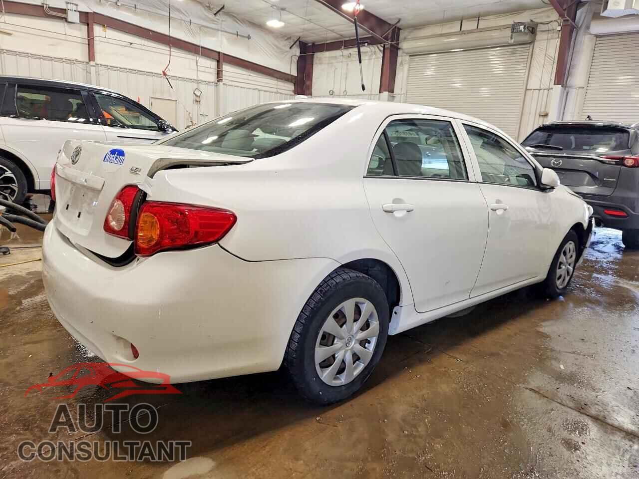 TOYOTA COROLLA 2009 - JTDBL40E49J002425