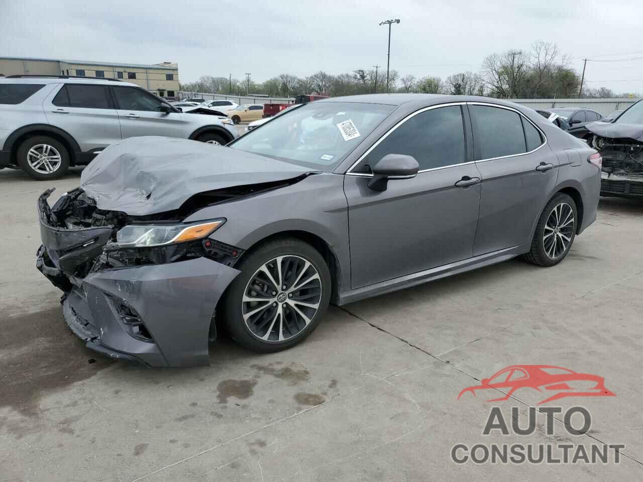 TOYOTA CAMRY 2018 - 4T1B11HK0JU530962