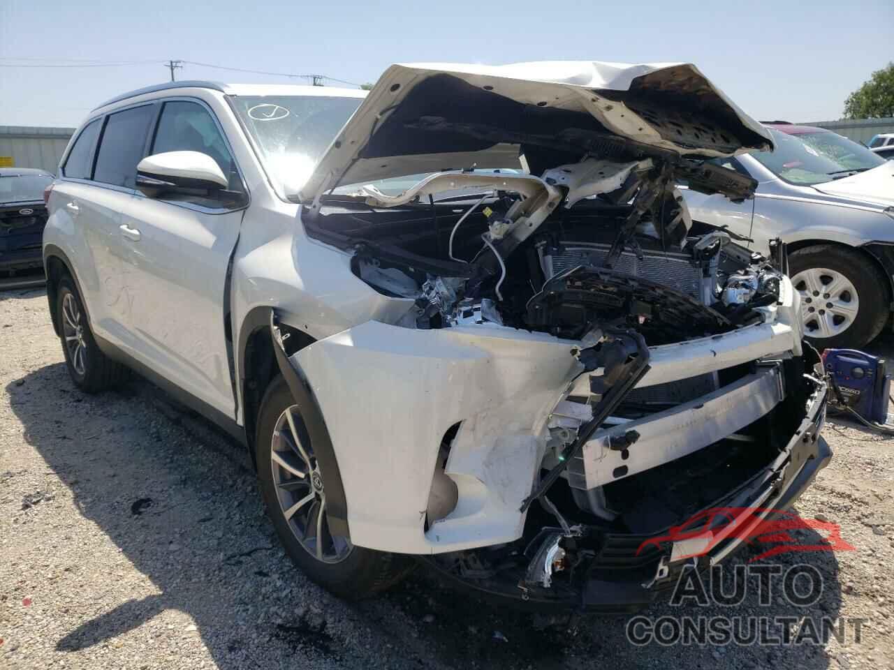 TOYOTA HIGHLANDER 2019 - 5TDJZRFH4KS604713