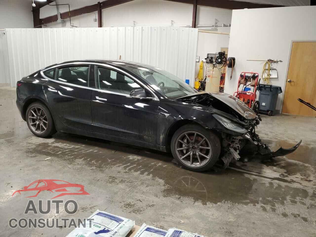 TESLA MODEL 3 2018 - 5YJ3E1EB4JF103164