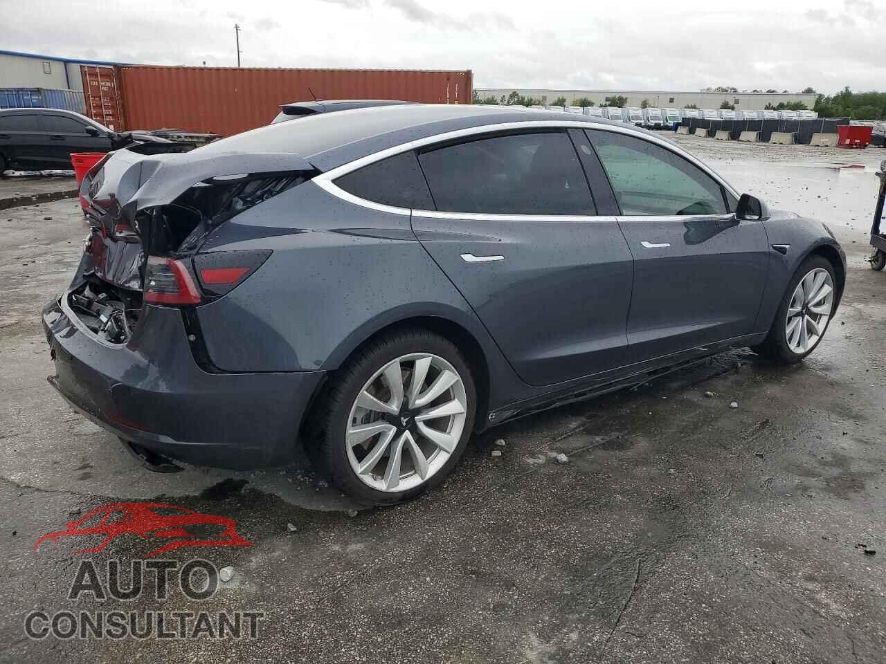 TESLA MODEL 3 2018 - 5YJ3E1EB3JF121137
