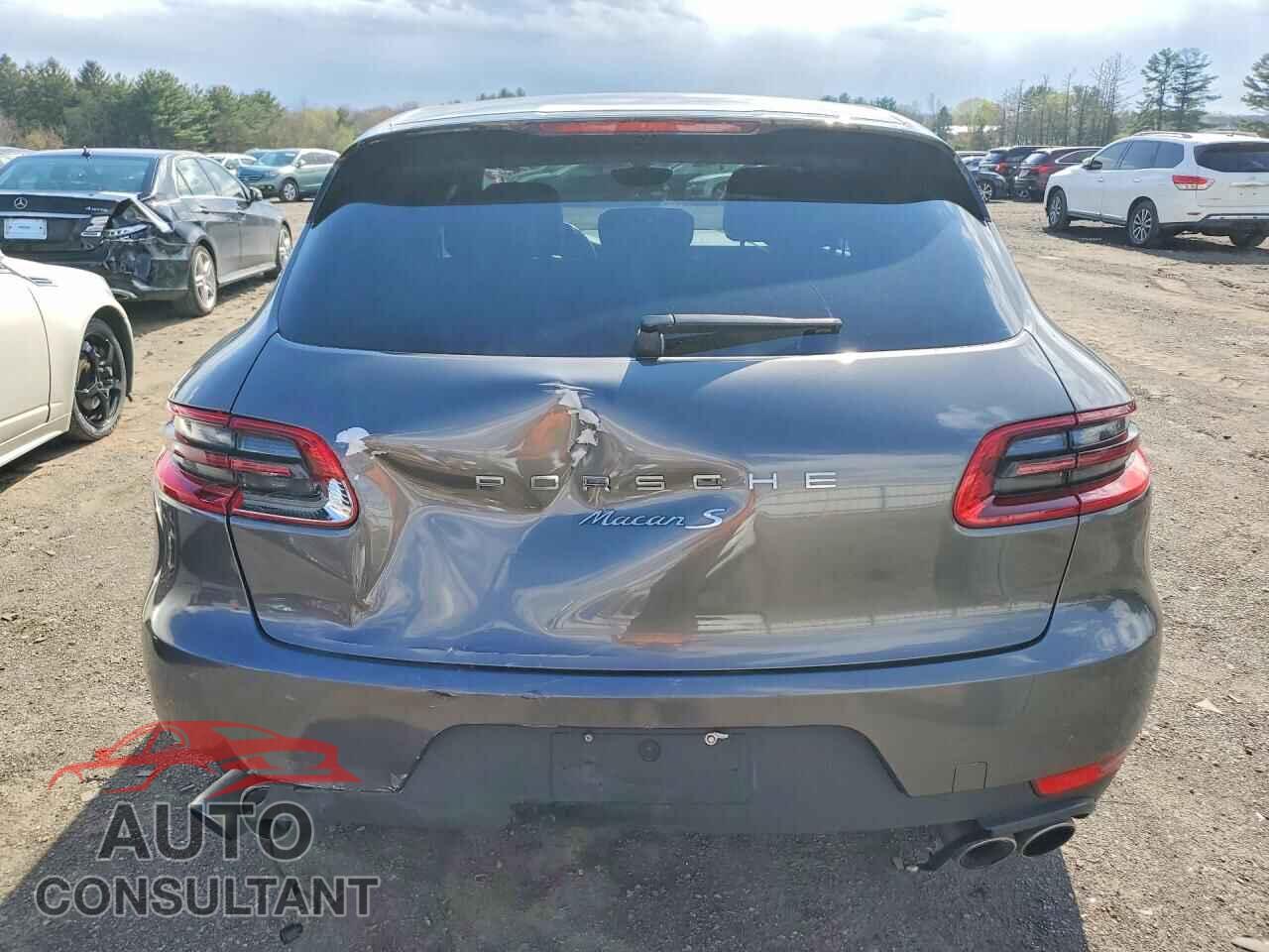 PORSCHE MACAN 2015 - WP1AB2A52FLB68166