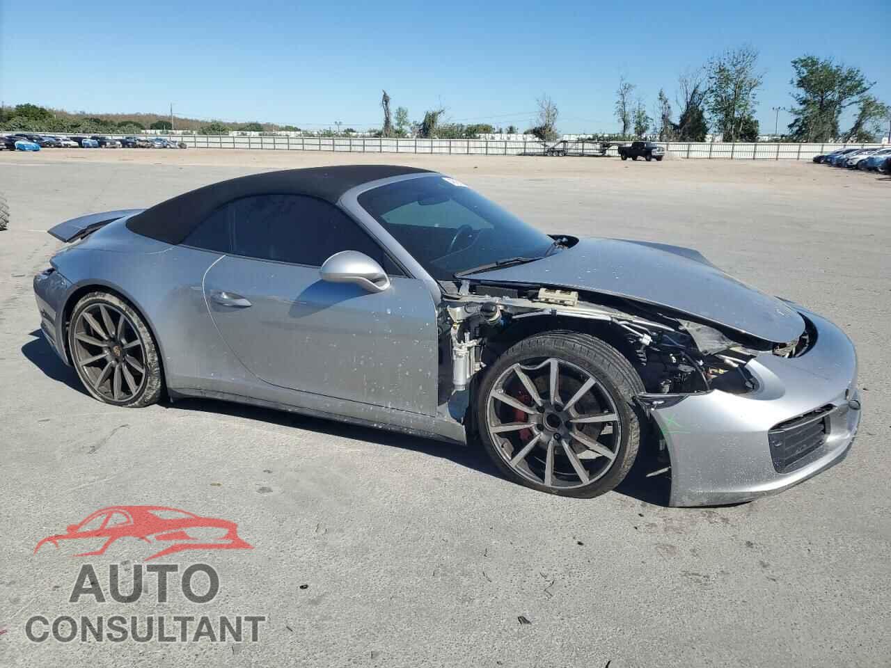 PORSCHE 911 2018 - WP0CB2A99JS147553