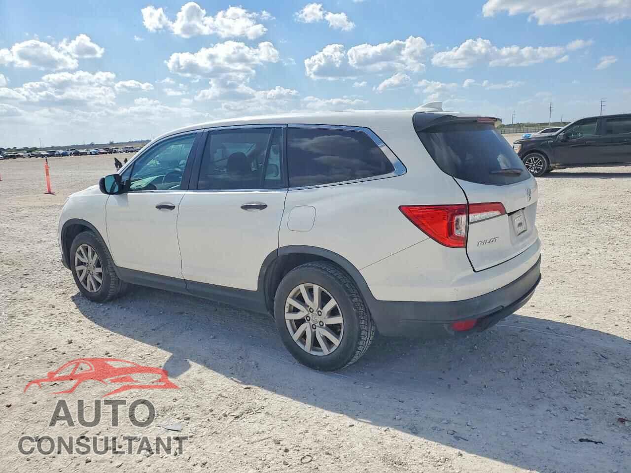 HONDA PILOT 2019 - 5FNYF5H18KB019265