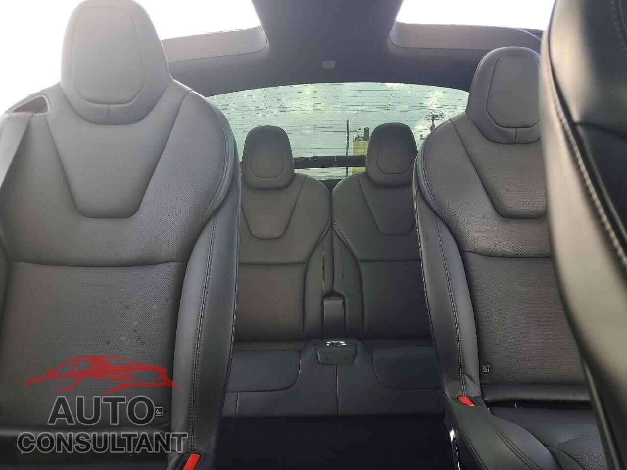TESLA MODEL X 2023 - 7SAXCBE55PF403511