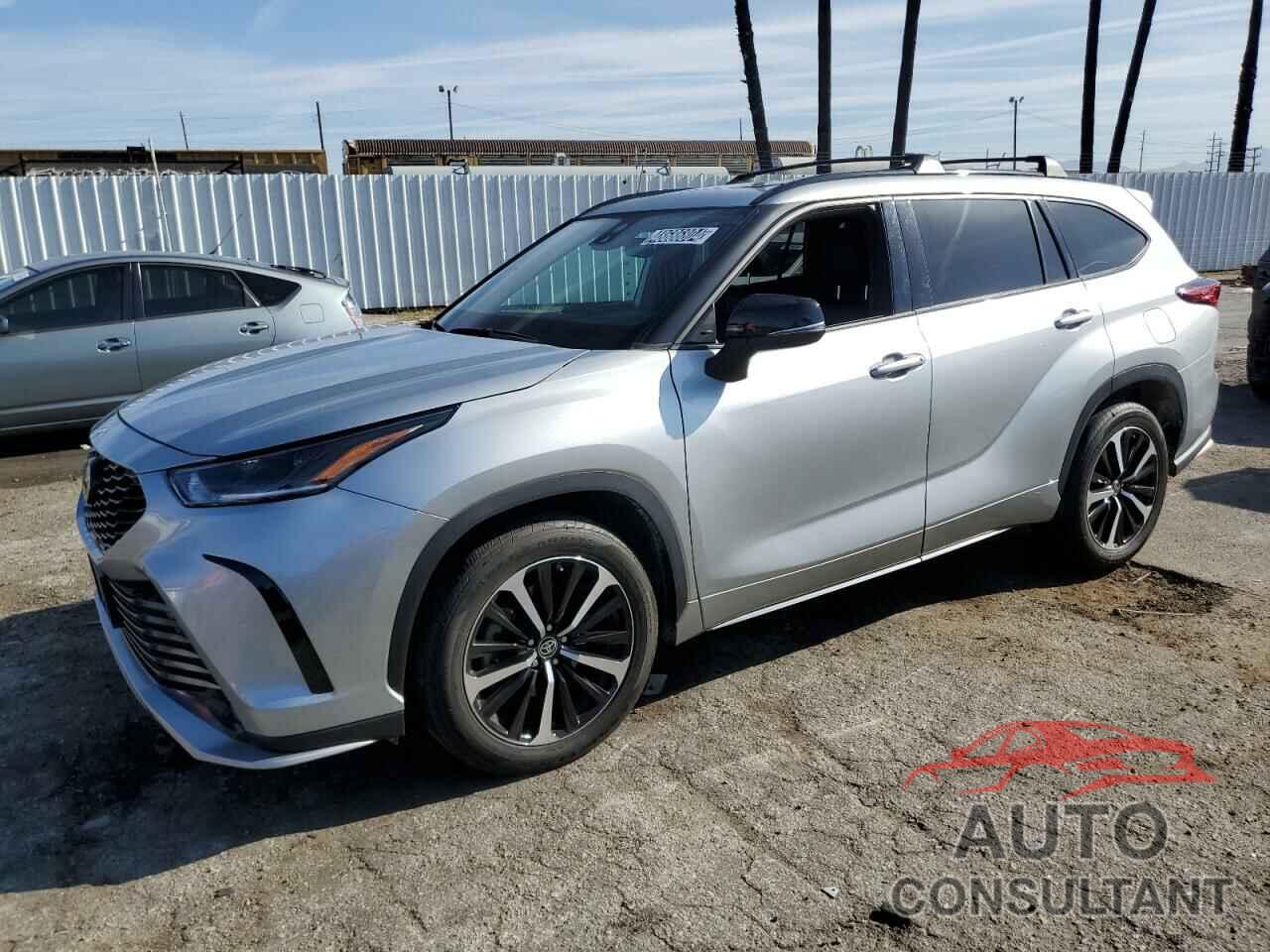 TOYOTA HIGHLANDER 2022 - 5TDLZRBH4NS180291