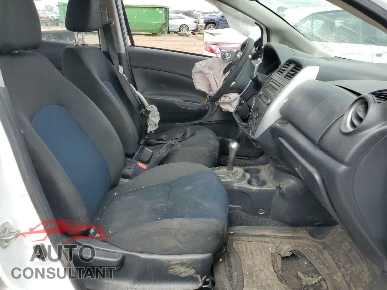 NISSAN VERSA 2017 - 3N1CE2CP6HL373063