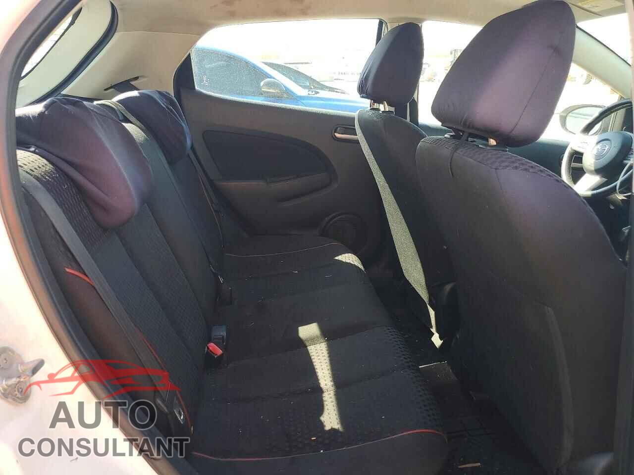 MAZDA 2 2013 - JM1DE1LY2D0158761