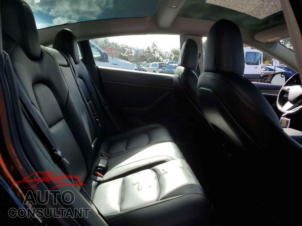TESLA MODEL 3 2022 - 5YJ3E1EA6NF371694