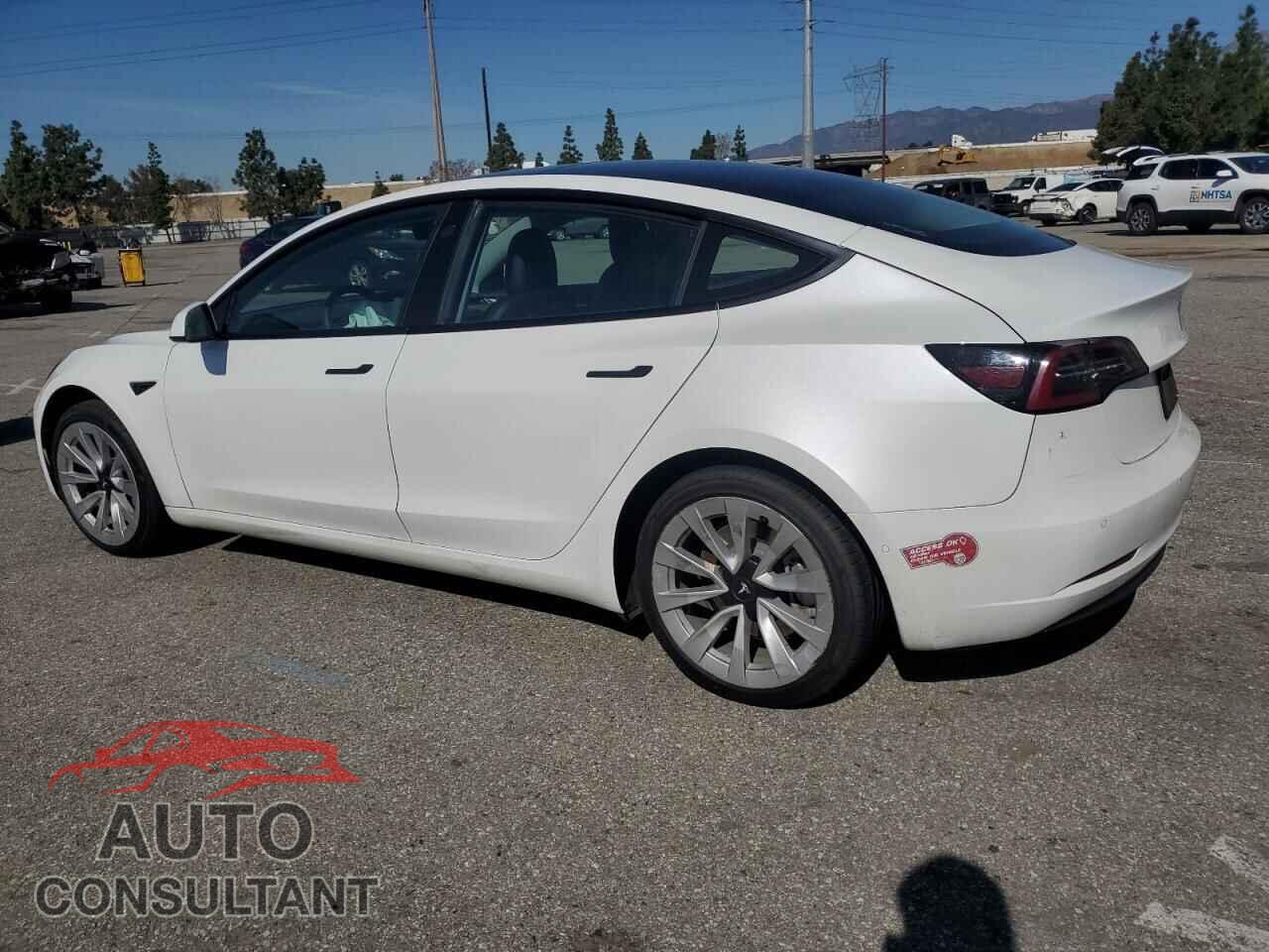 TESLA MODEL 3 2022 - 5YJ3E1EA0NF144372