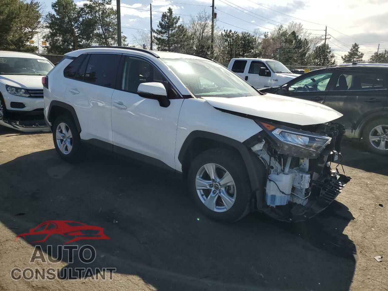 TOYOTA RAV4 2020 - JTMP1RFV6LD048313