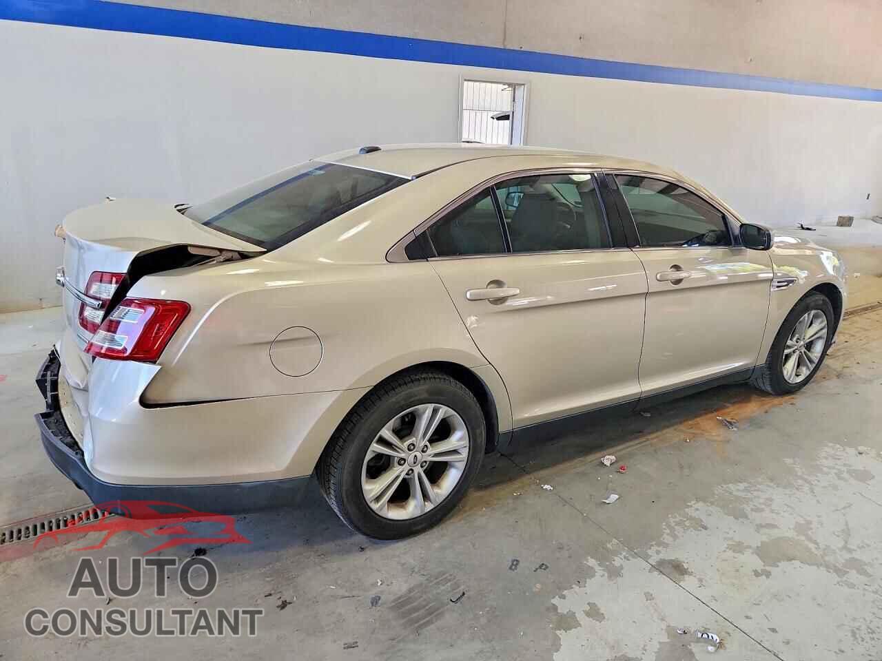 FORD TAURUS 2017 - 1FAHP2D84HG118667