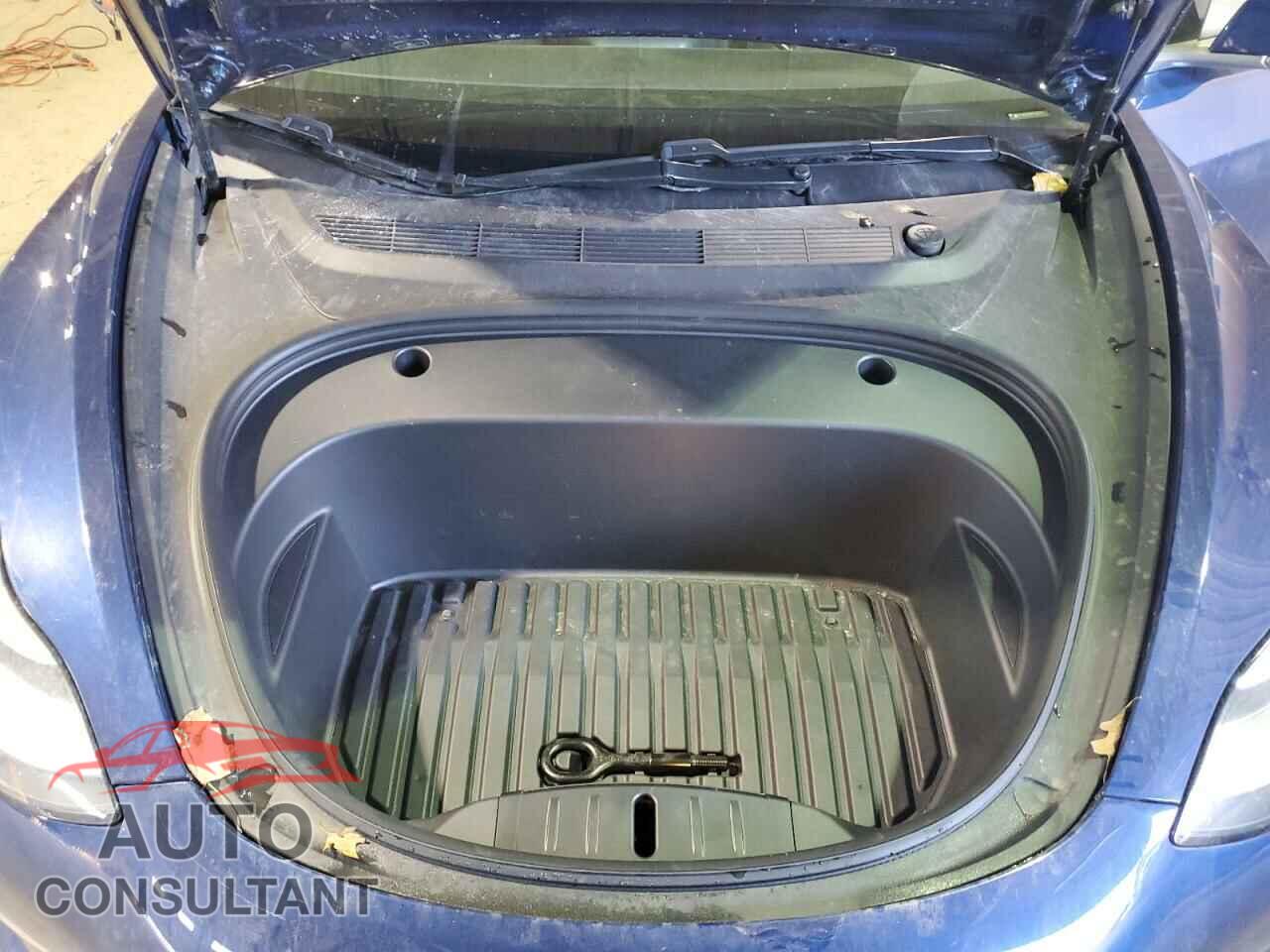 TESLA MODEL 3 2019 - 5YJ3E1EB5KF452772