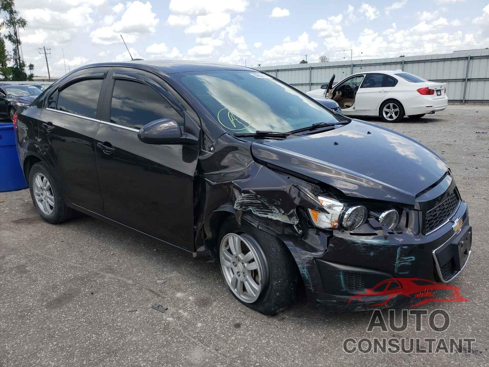 CHEVROLET SONIC 2016 - 1G1JC5SH9G4174351