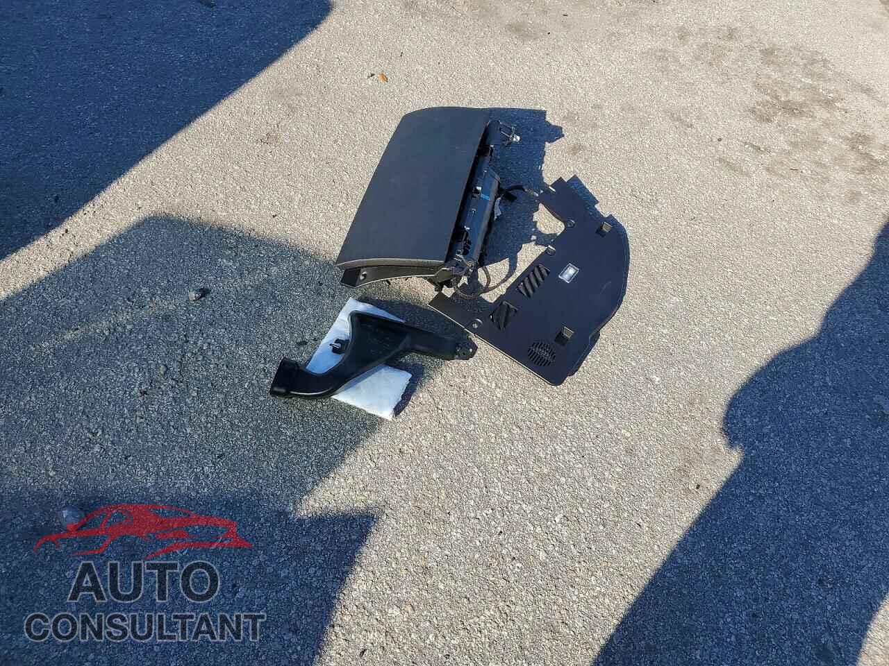 TESLA MODEL 3 2022 - 5YJ3E1EA2NF350079
