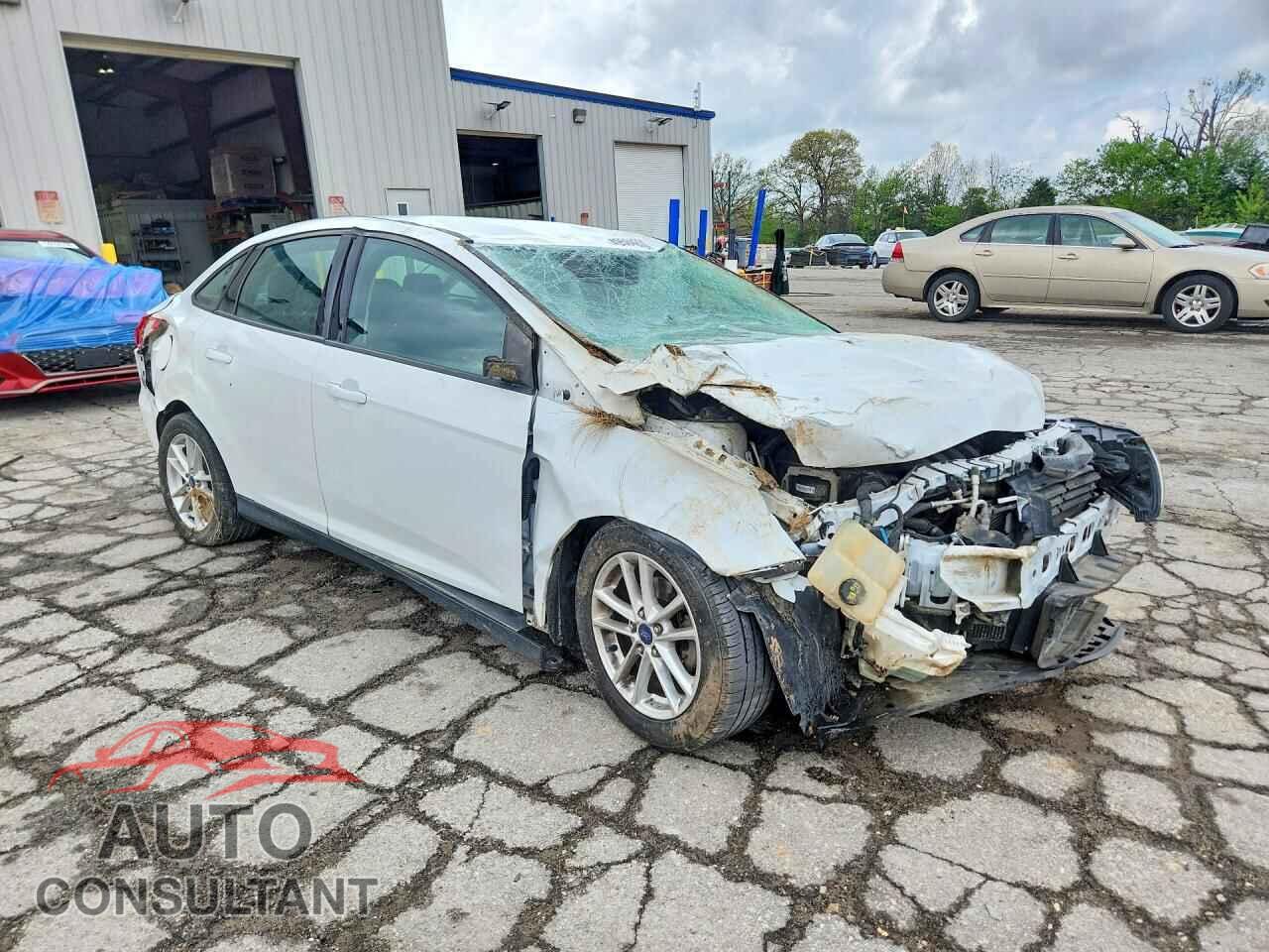 FORD FOCUS 2015 - 1FADP3F24FL376043