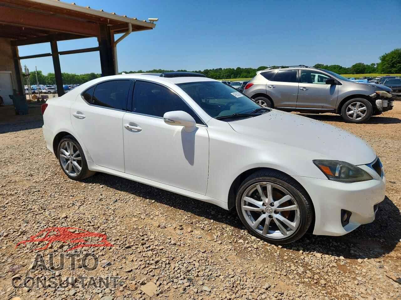 LEXUS IS 2012 - JTHCF5C27C5057792