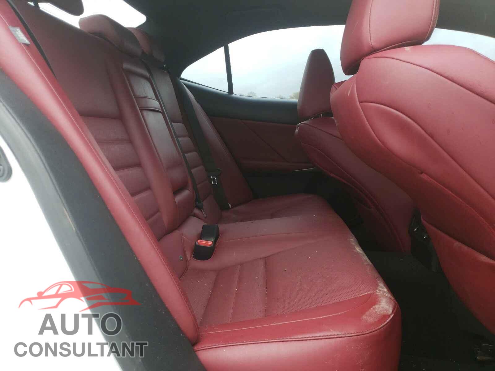 LEXUS IS 2019 - JTHC81D29K5036734