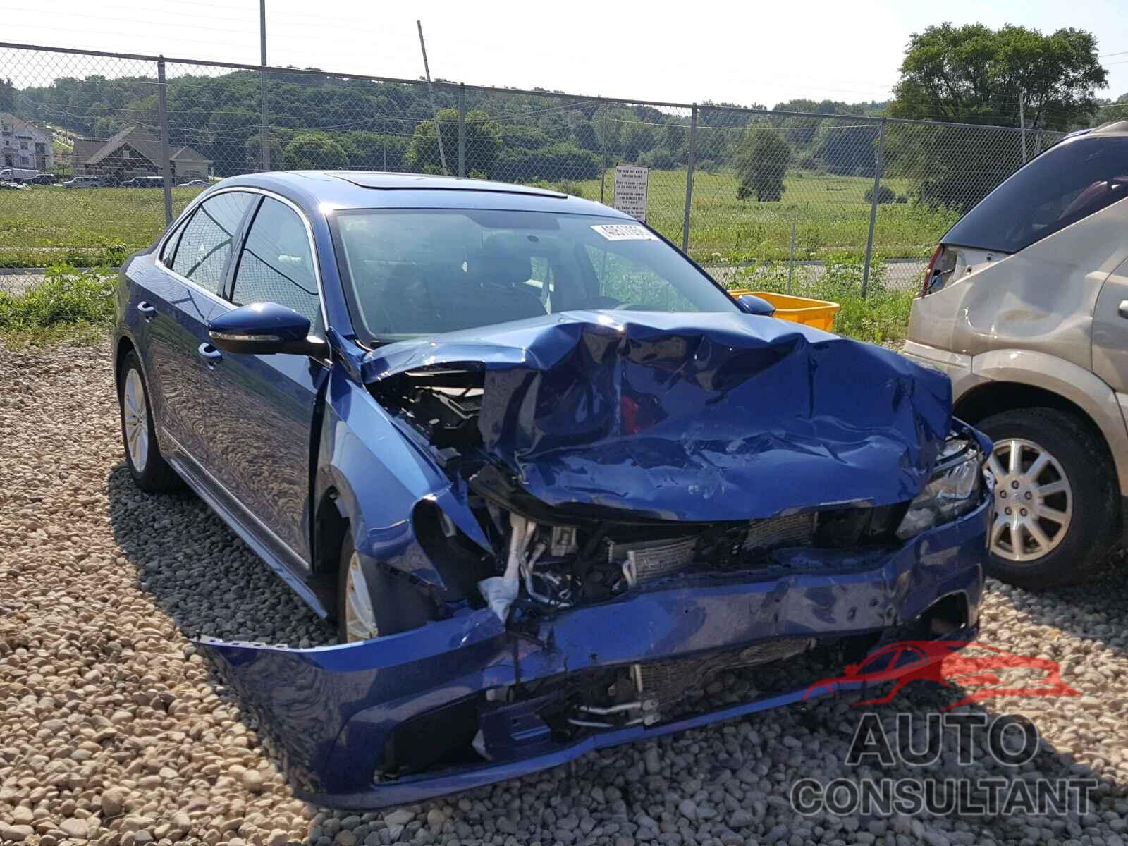 VOLKSWAGEN PASSAT 2017 - 1VWBT7A32HC008660