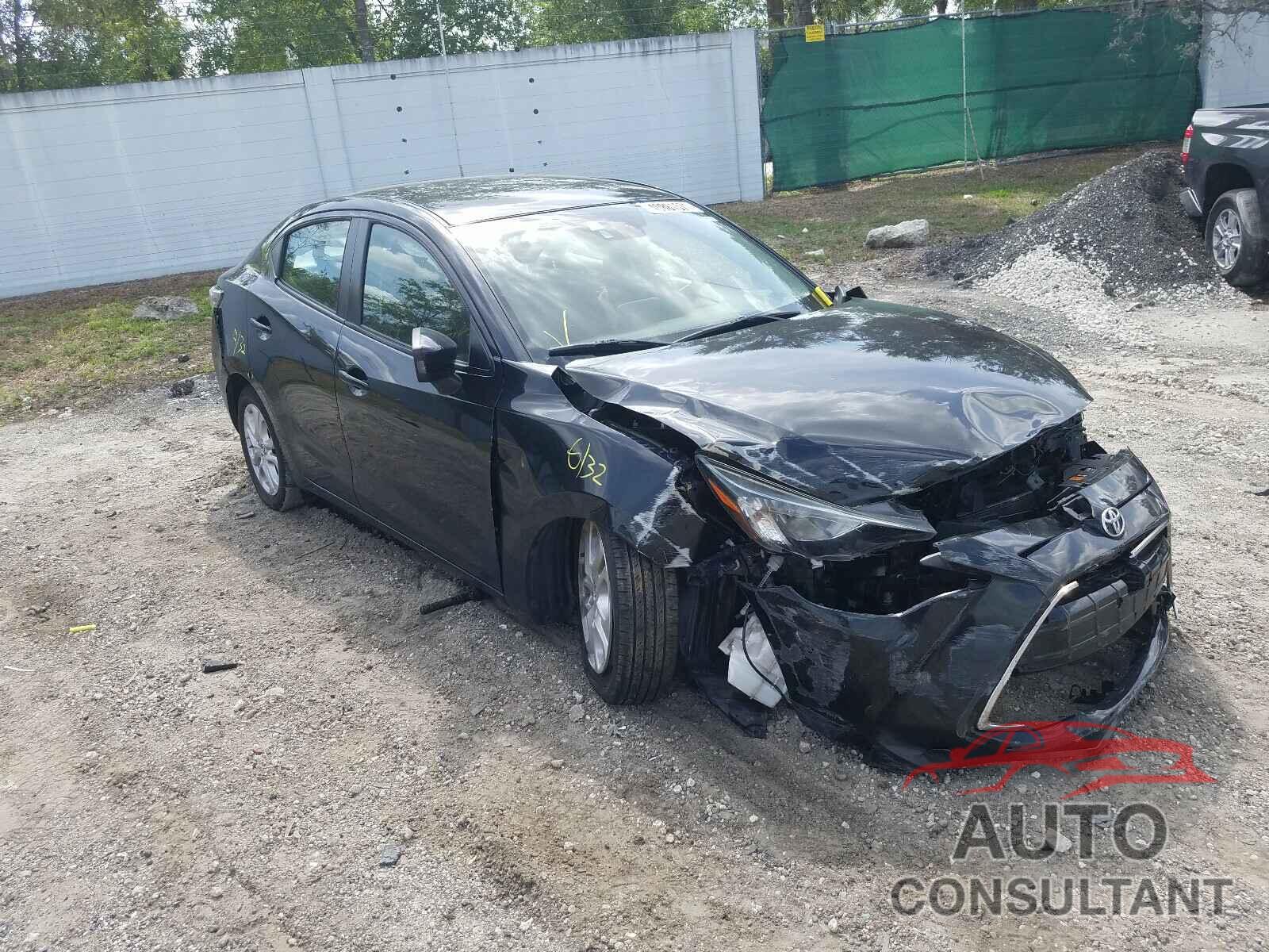 TOYOTA YARIS 2017 - 3MYDLBYV3HY159070