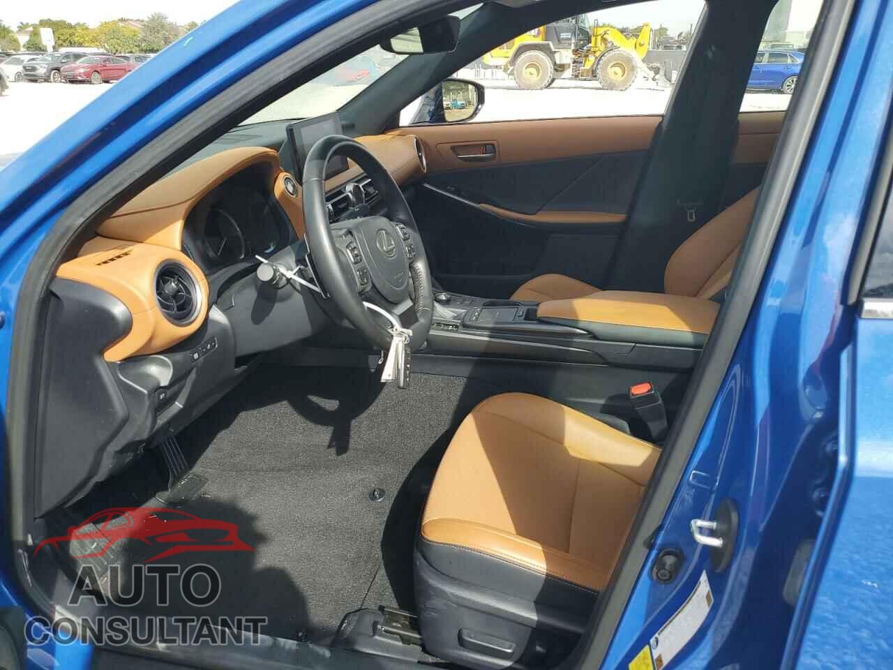 LEXUS IS 2021 - JTHAA1D26M5114613