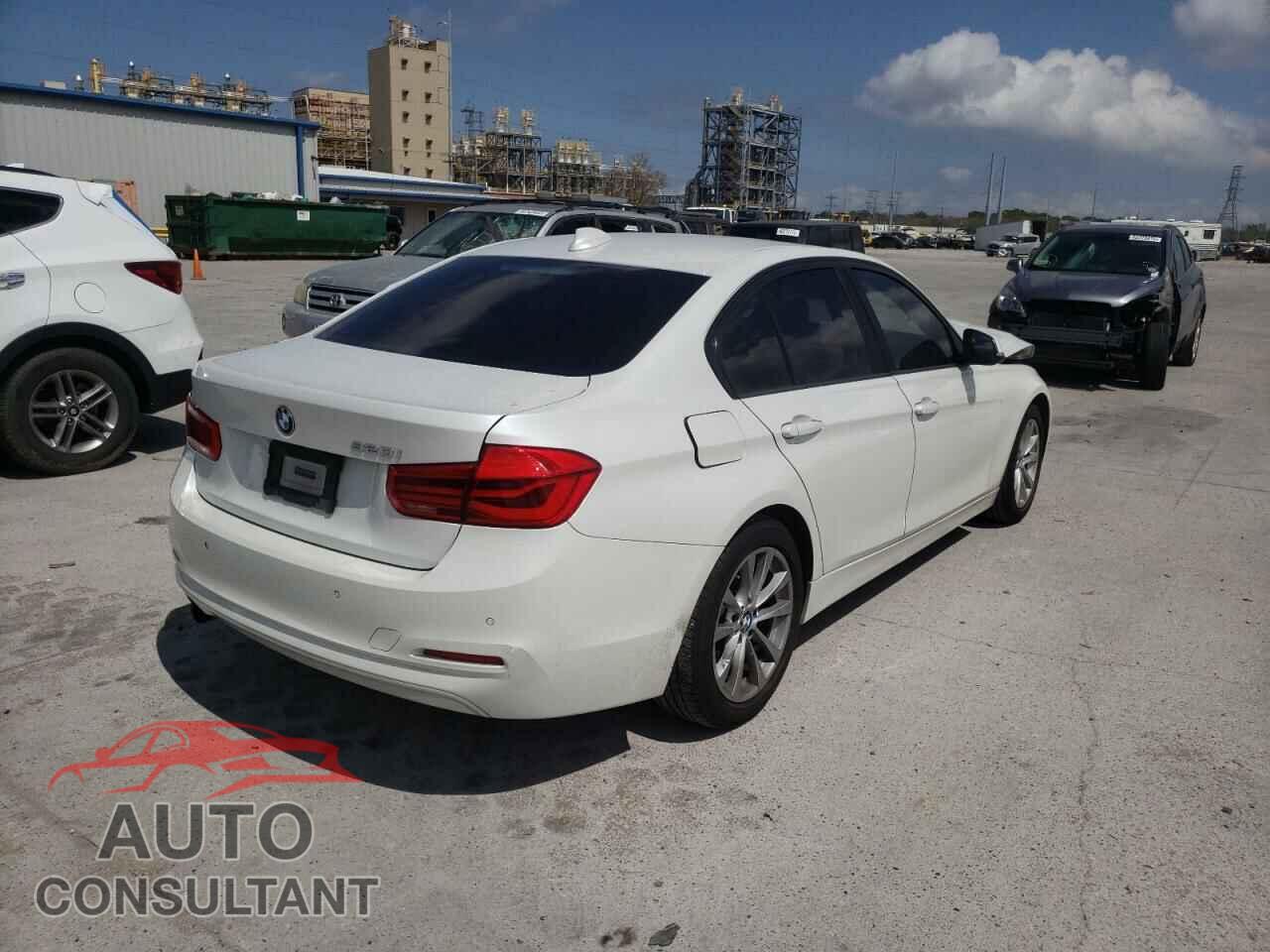 BMW 3 SERIES 2016 - WBA8E1G50GNU11646