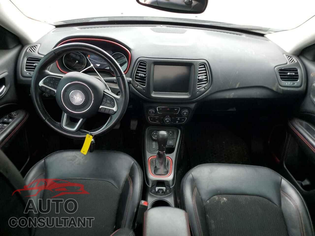 JEEP COMPASS 2020 - 3C4NJDDB0LT108907